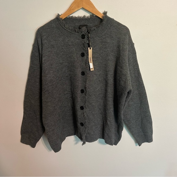 NWT Coco+Carmen Celleste Button Front Cardigan with Fringe Charcoal Size L / XL - Picture 2 of 8